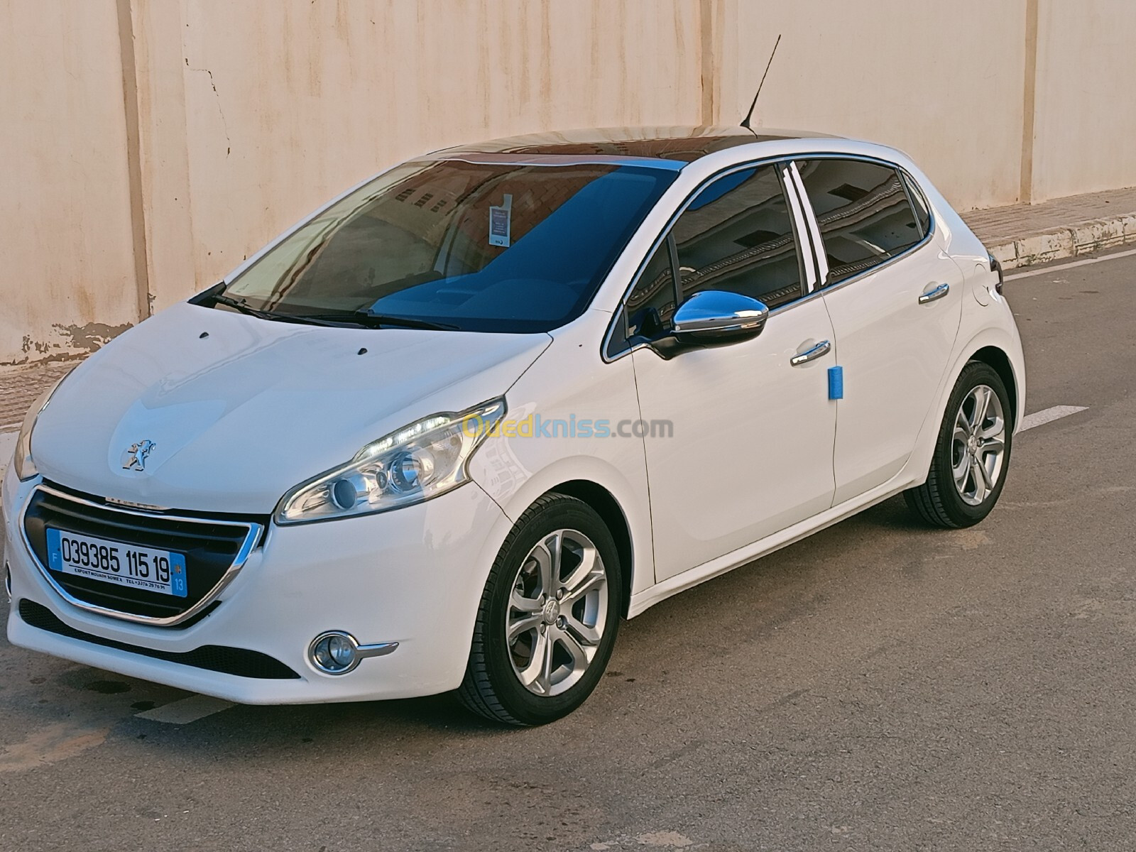 Peugeot 208 2015 Allure