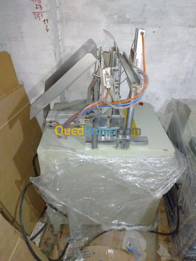 Machine de fabrication papier mouchoir