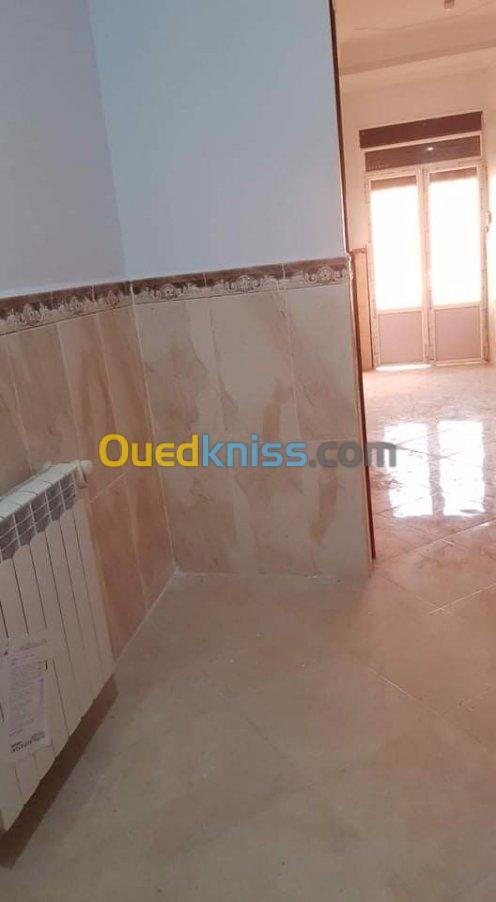 Location Appartement F4 Tipaza Kolea