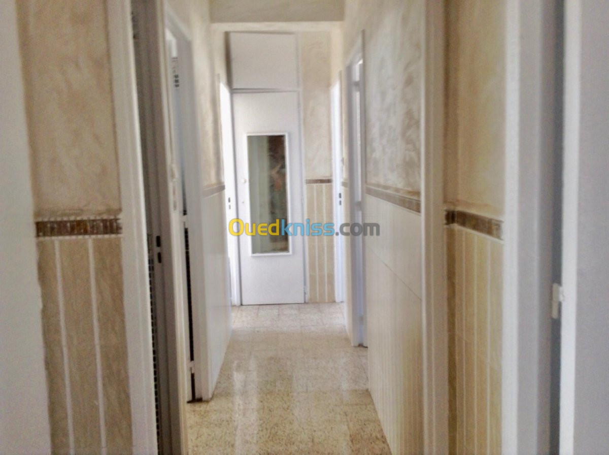 Location Appartement F4 Alger Hydra