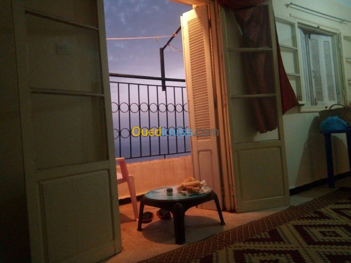 Location Appartement F4 Mostaganem Mostaganem