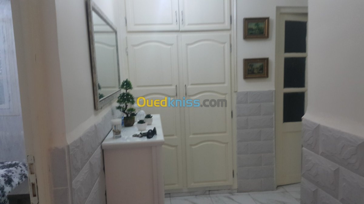 Echange Appartement F4 Batna Batna