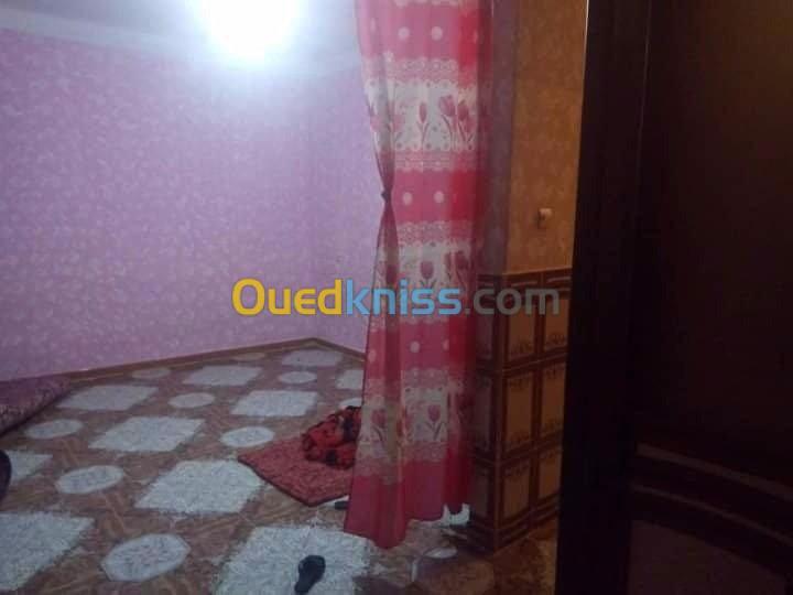 Location vacances Appartement F3 Mostaganem Khadra