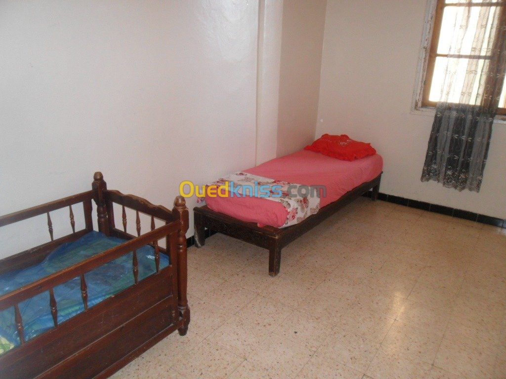 Rent Villa floor F4 Ain temouchent Beni saf