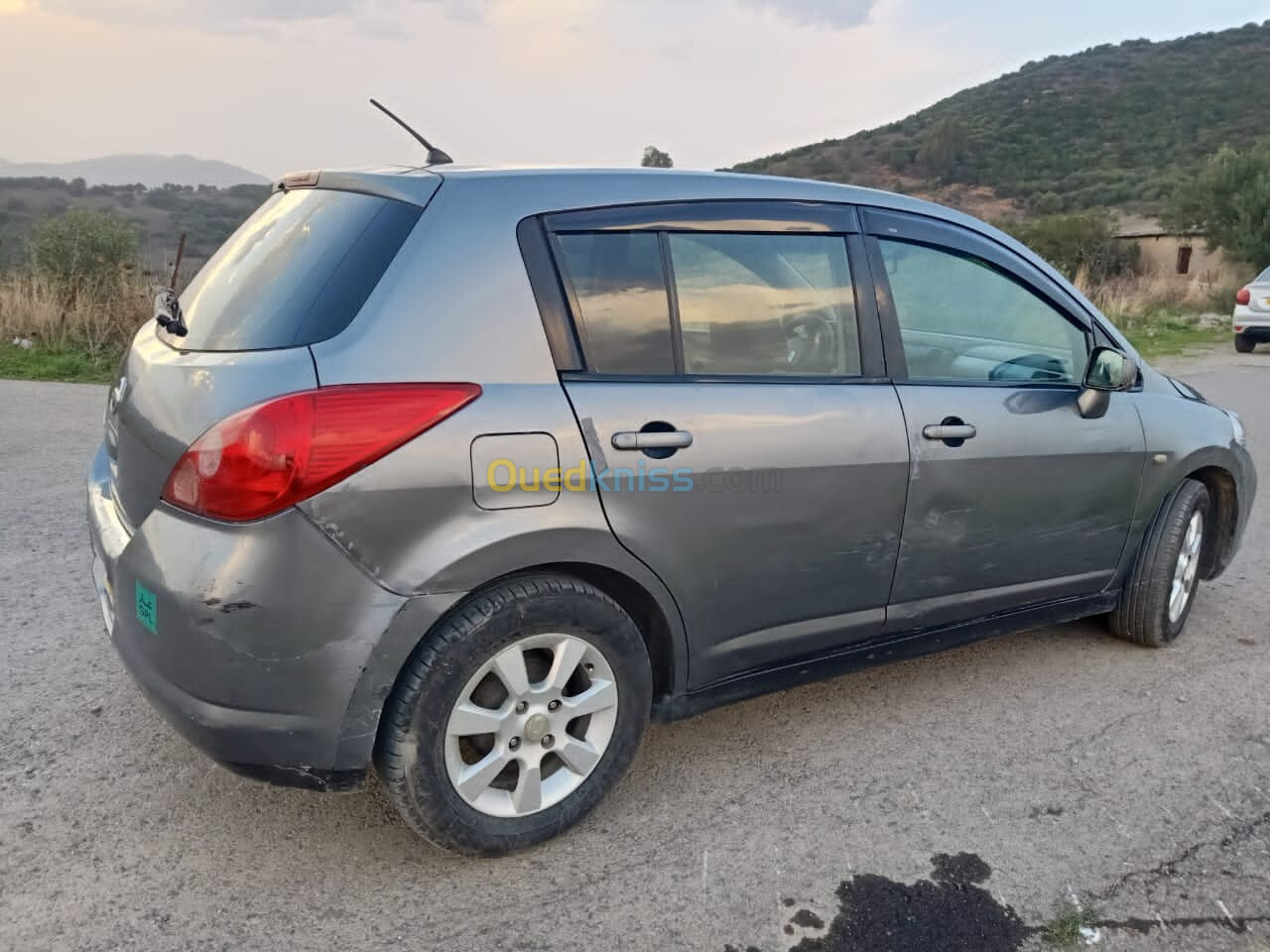 Nissan Tiida 5 portes 2007 Tiida 5 portes