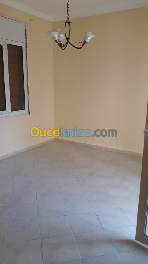 Location Appartement F3 Alger Hydra