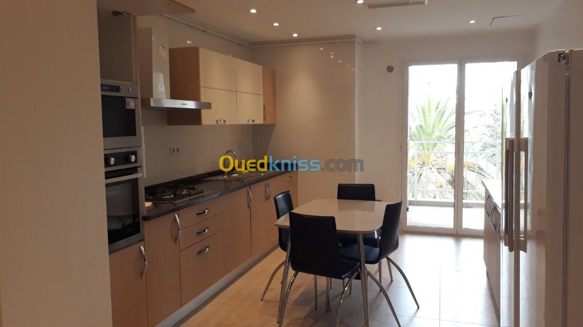 Location Appartement F4 Alger Hydra