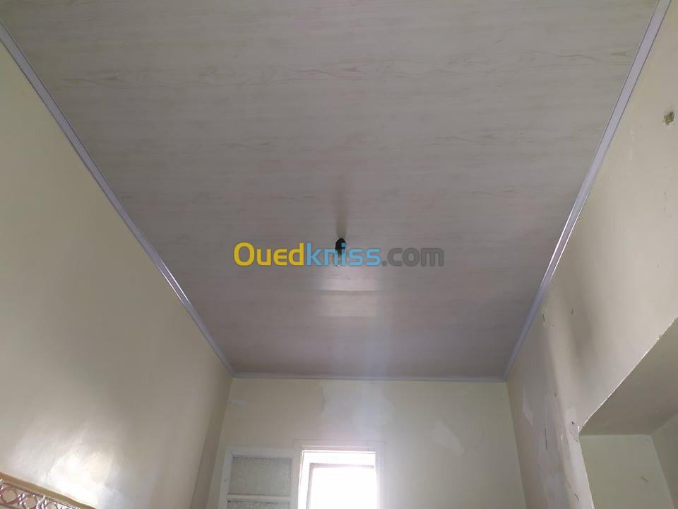   montage faut plafond en PVC 