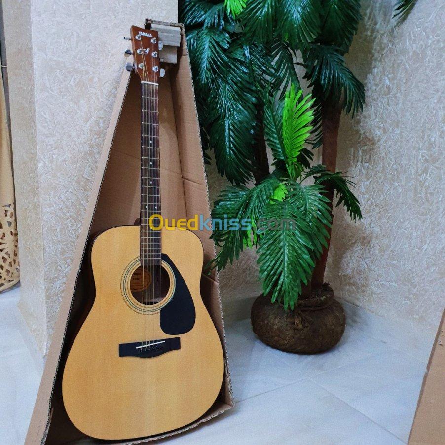 Guitare YAMAHA F310 