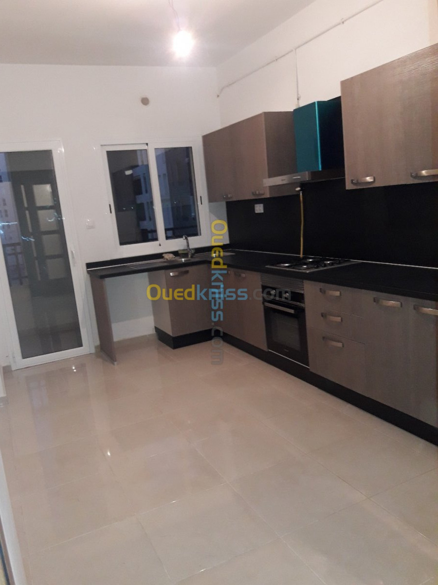 Location Appartement F4 Alger Birkhadem