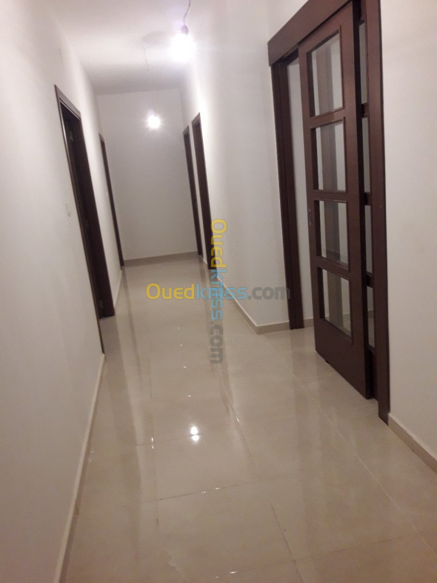 Location Appartement F4 Alger Birkhadem