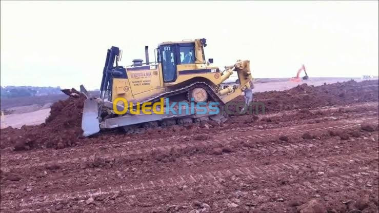 Location bulldozer D8H Caterpillar 