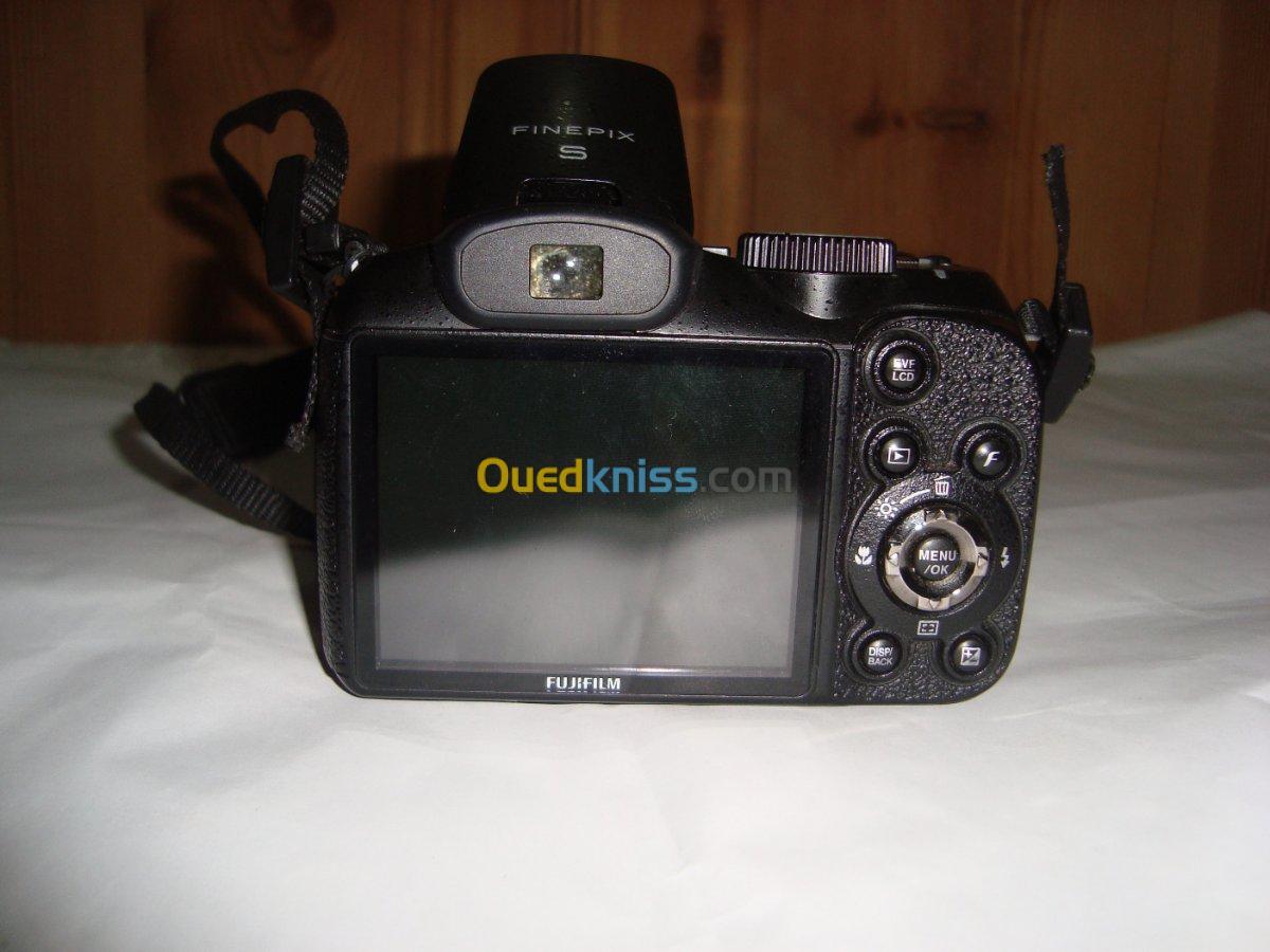 FUJIFILM FinPix S2950