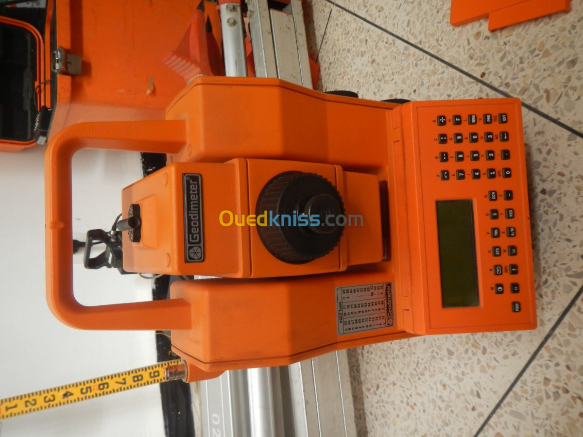 station totale geodimeter 610 robotiqu