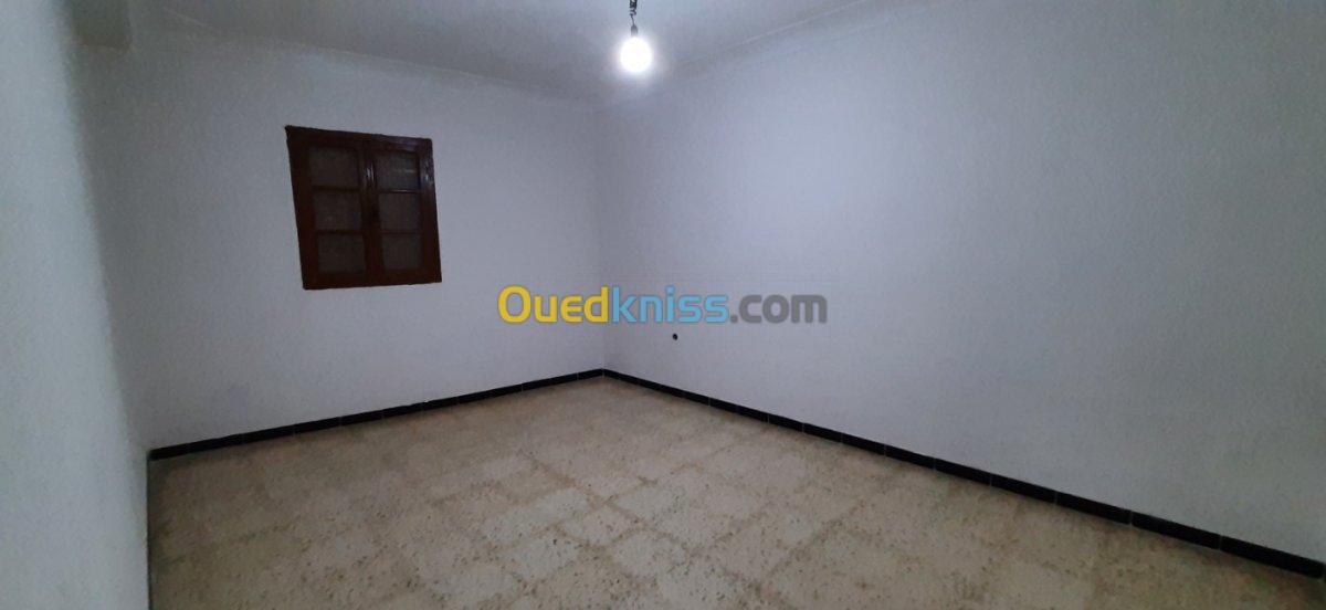 Location Appartement F4 Tiaret Tiaret