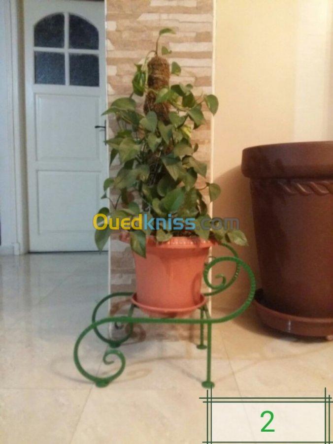 Supports de pots de fleurs 