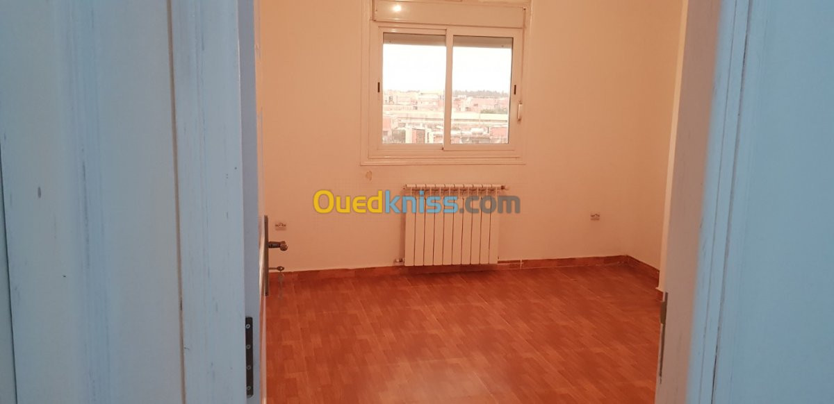 Location Appartement F4 Boumerdès Hammedi