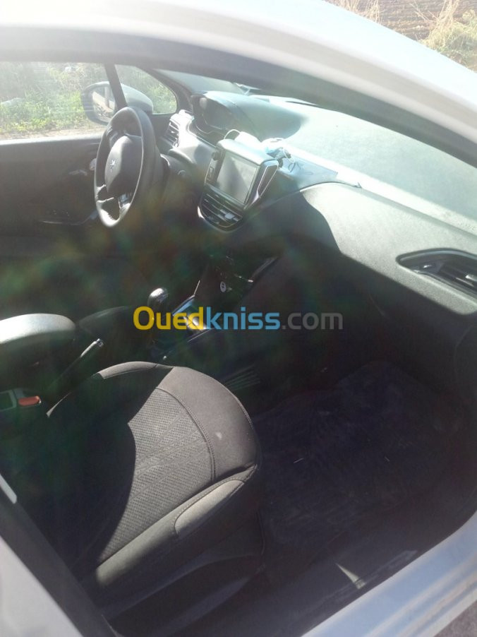 Peugeot 208 2014 Active