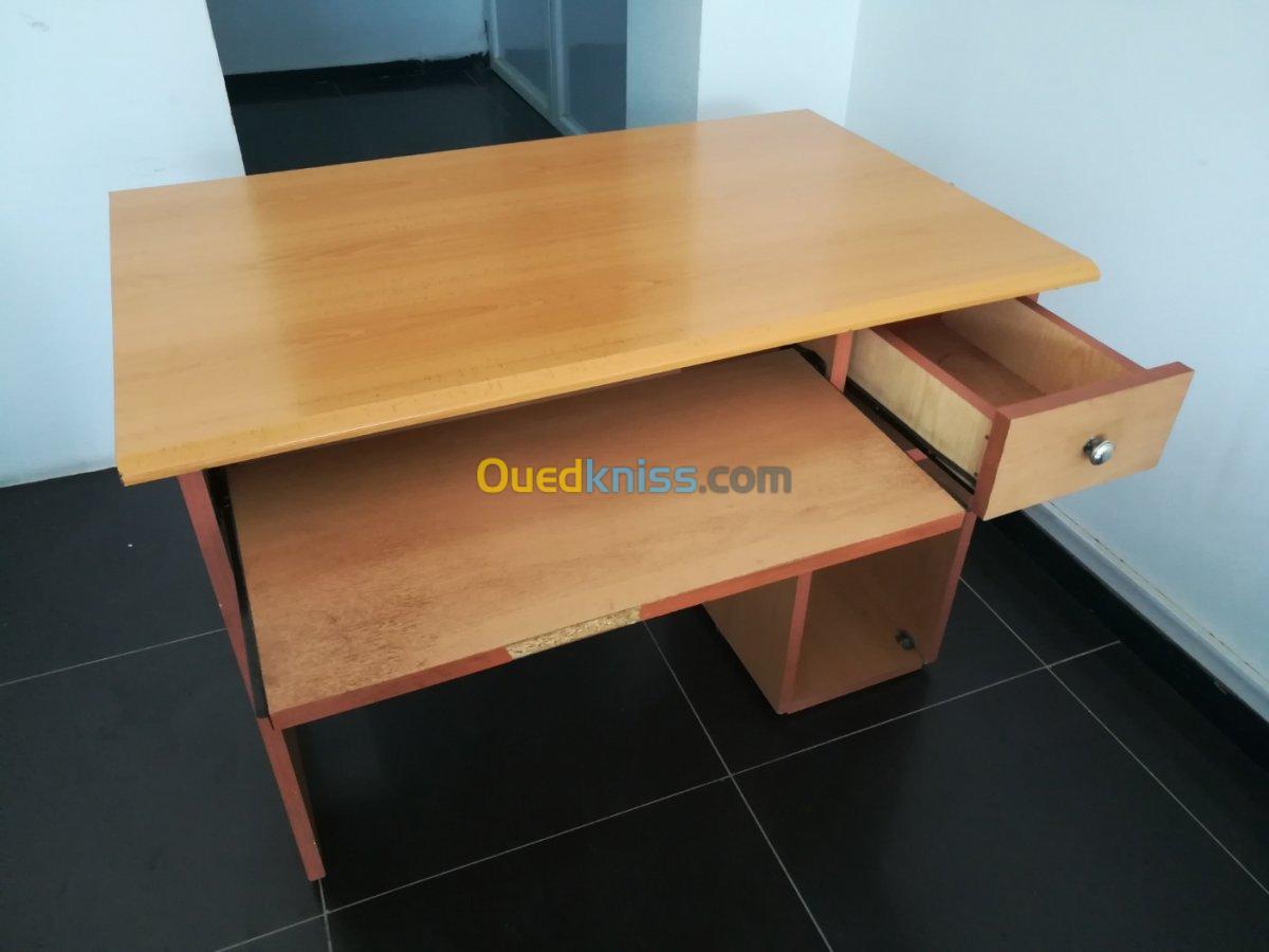 Vend bureau de travail