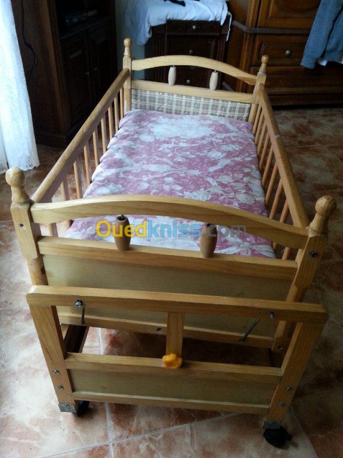 Lit berceau bébé+ matelas orthopédique