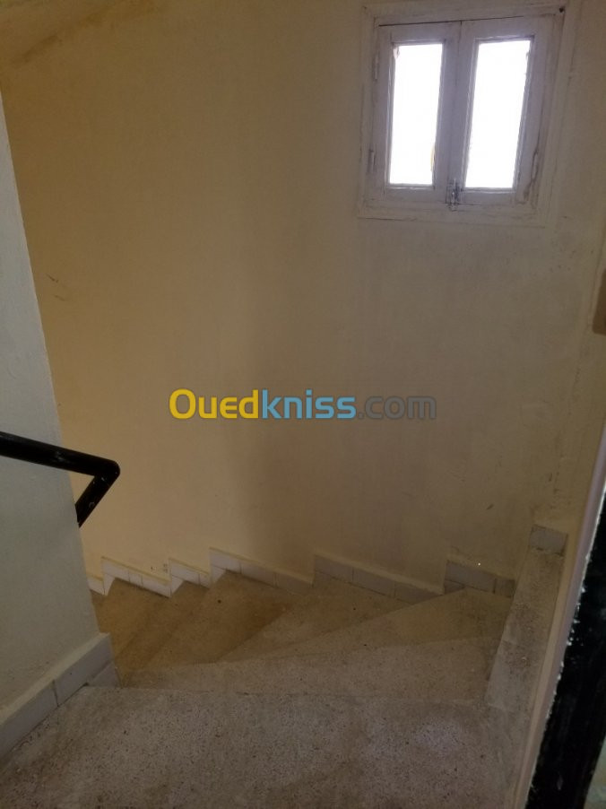 Location Niveau De Villa F3 Alger Draria