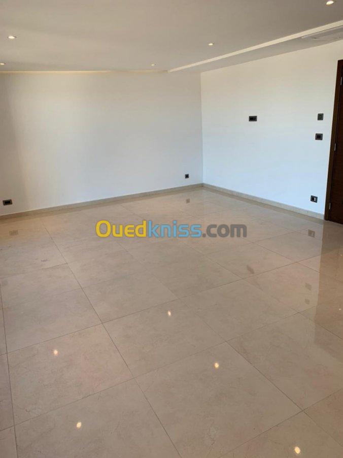 Location Appartement F4 Alger Hydra