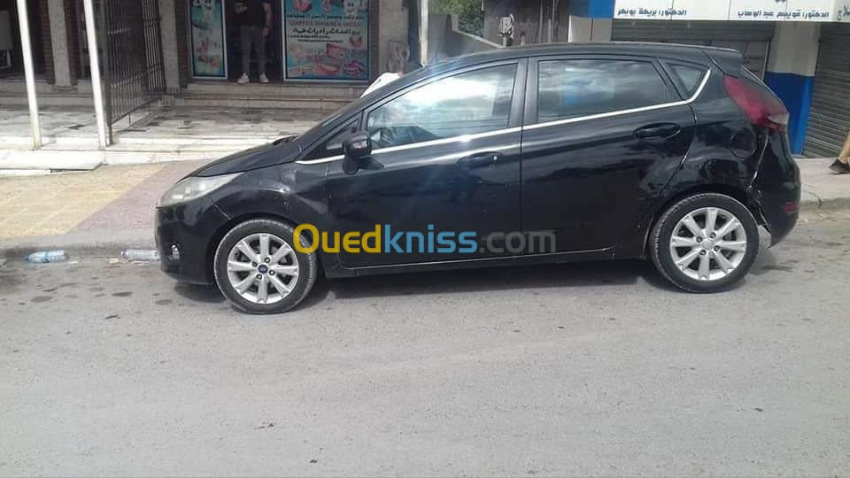 Ford Fiesta 2010 Titanium 