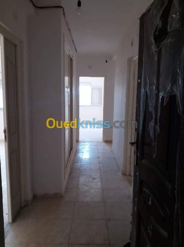 Location Appartement F4 Blida Bouinan