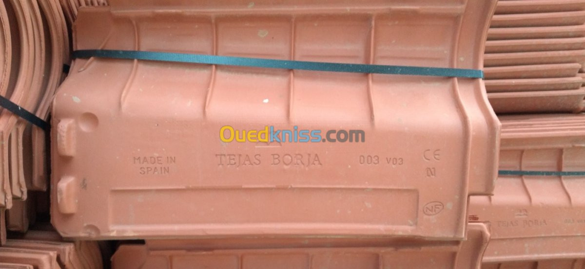 la tuile (قرمود) tejas borja espagnol