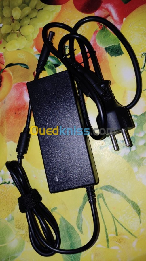 Chargeur Dell 90 watts