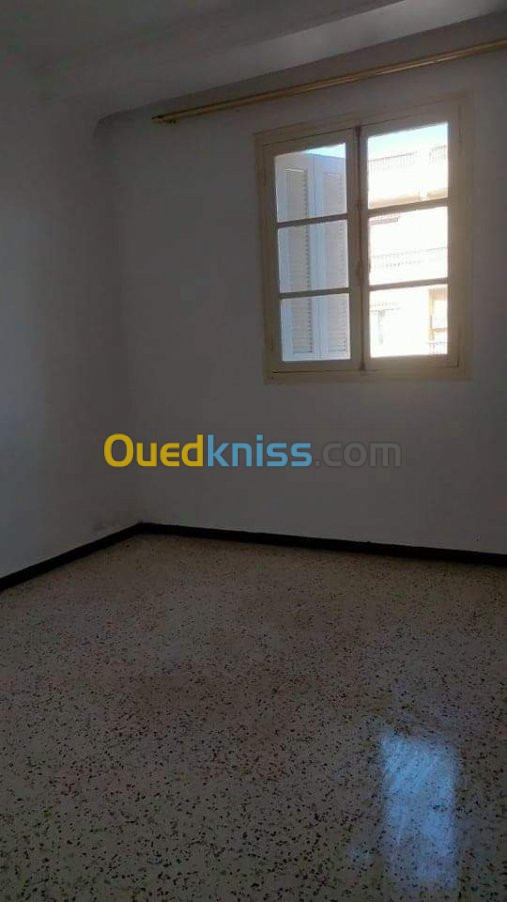 Location Appartement F3 Tipaza Bou ismail