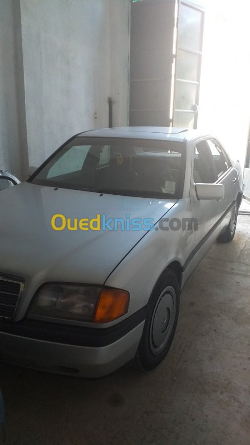 Mercedes Benz Classe C 1994 220 Exclusive