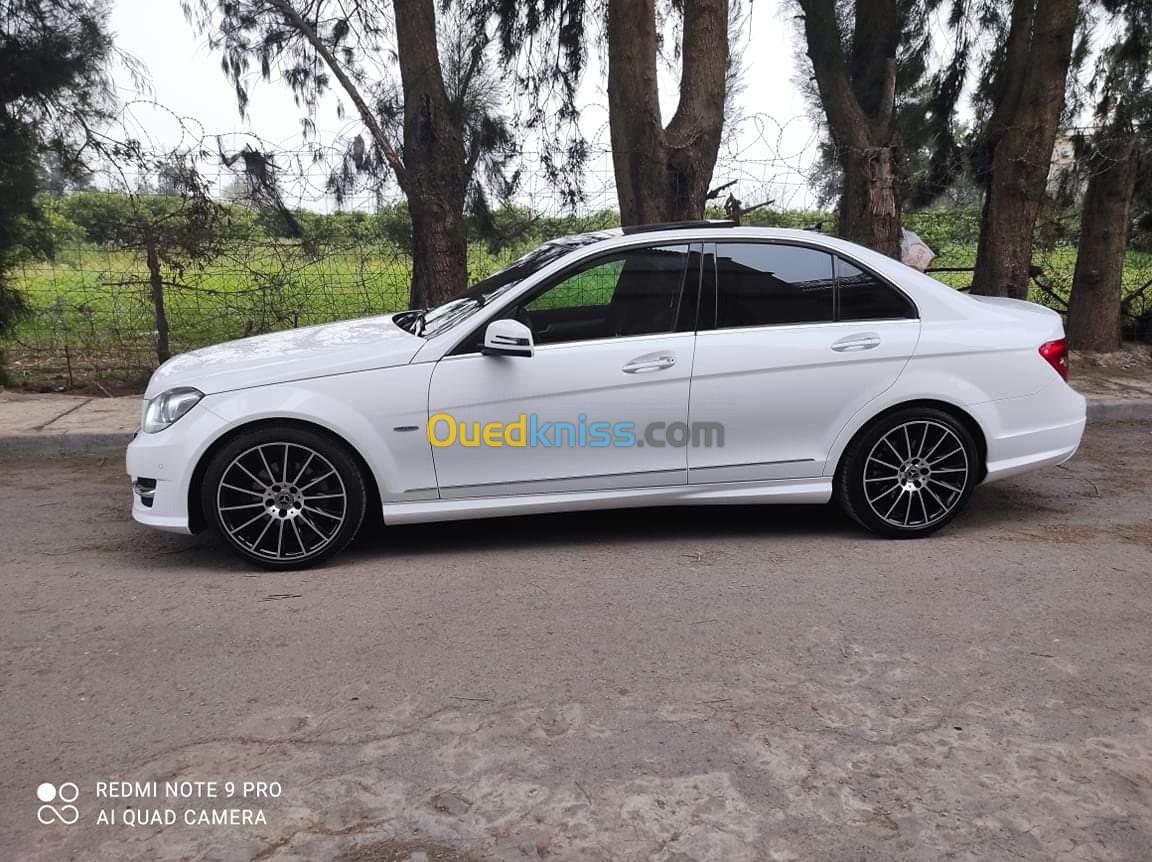 Mercedes Benz Classe C 2014 250 AVANTGARDE 