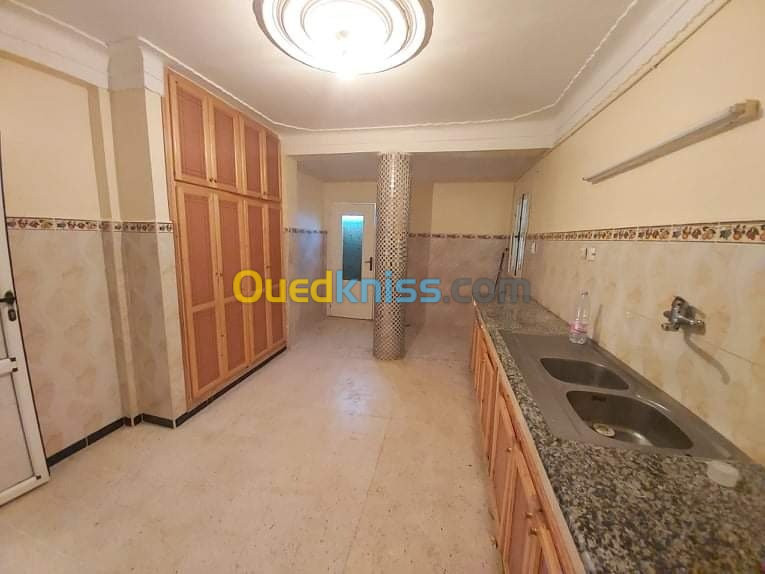 Location Appartement F4 Alger Zeralda