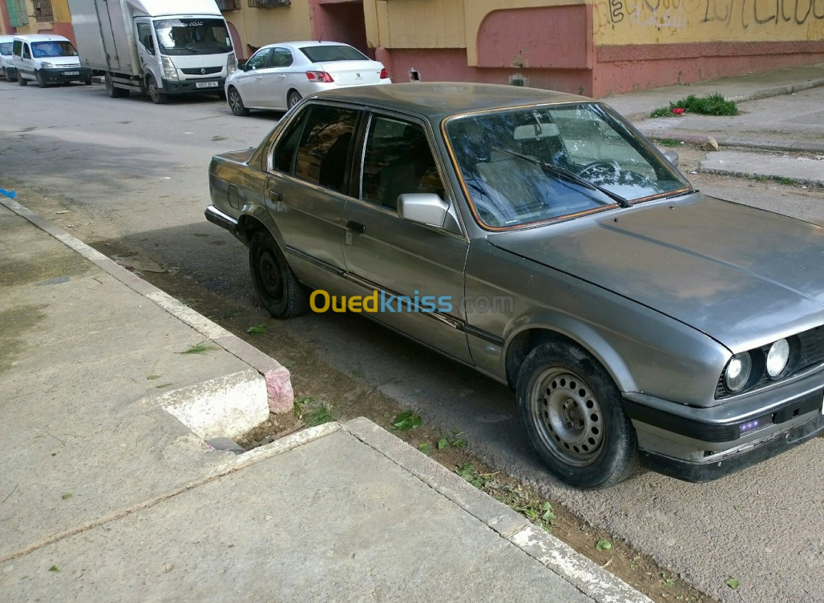 BMW E30 1987 