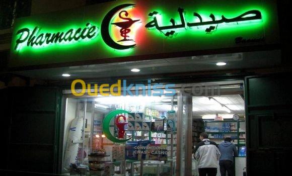 Secrétaire, vendeuse en pharmacie