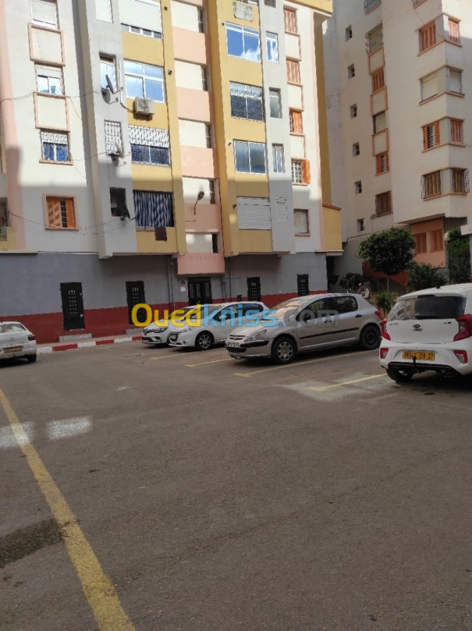 Vente Appartement F4 Mostaganem Mezghrane