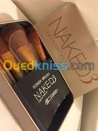 12 فرشاة مكياج من NAKED3