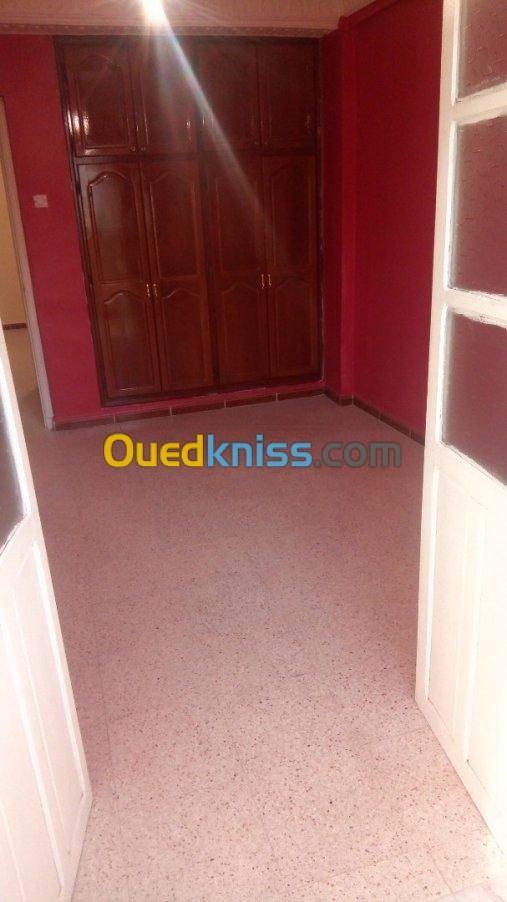 Location Appartement F4 Skikda Skikda