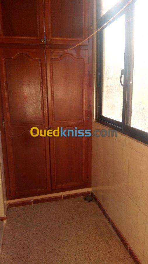 Location Appartement F4 Skikda Skikda