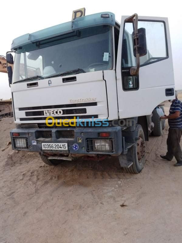 Iveco  EuroTracker 6X4