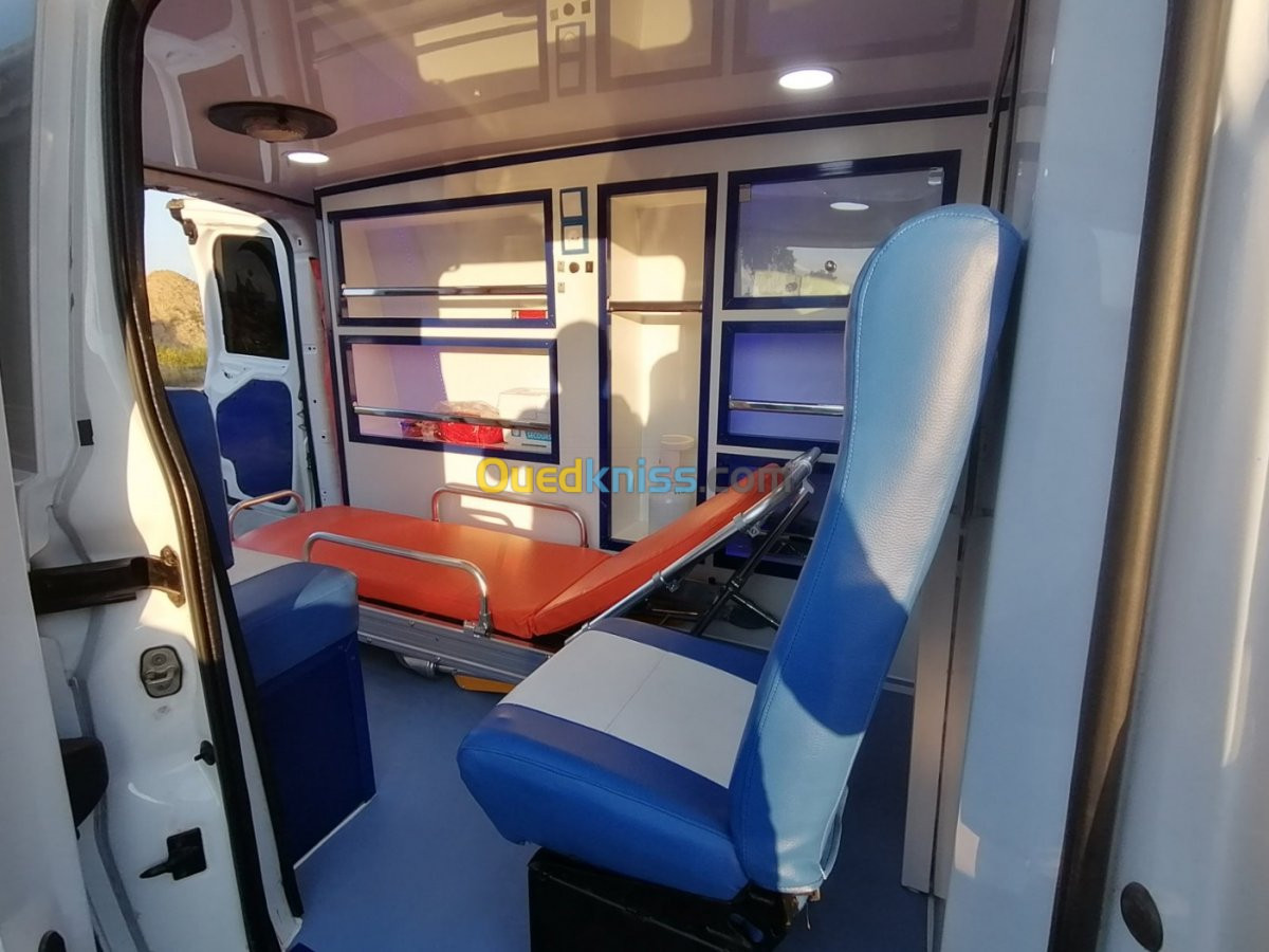 Ambulance privé transport des malades سيارة اسعاف خاصة نقل المرضى