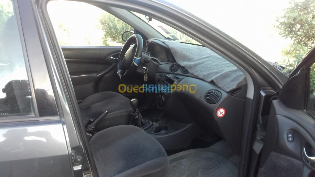 Ford Focus 4 portes 2002 