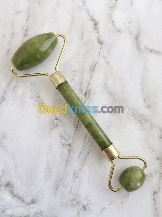 rouleau de jade massage