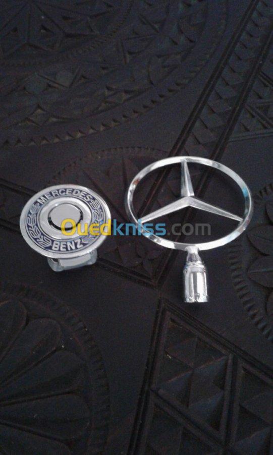 Insigne mercedes dementable