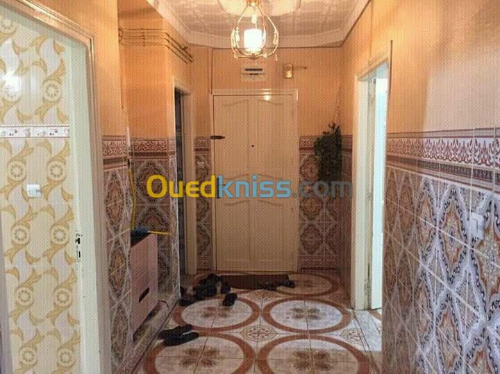 Location Appartement F3 Chlef Tenes