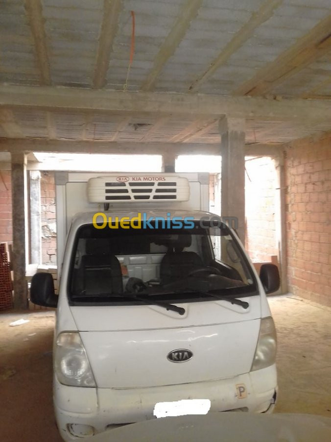 KIA  FRIGO 2700