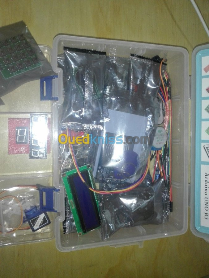 kit Arduino RFID et lot de  Arduino