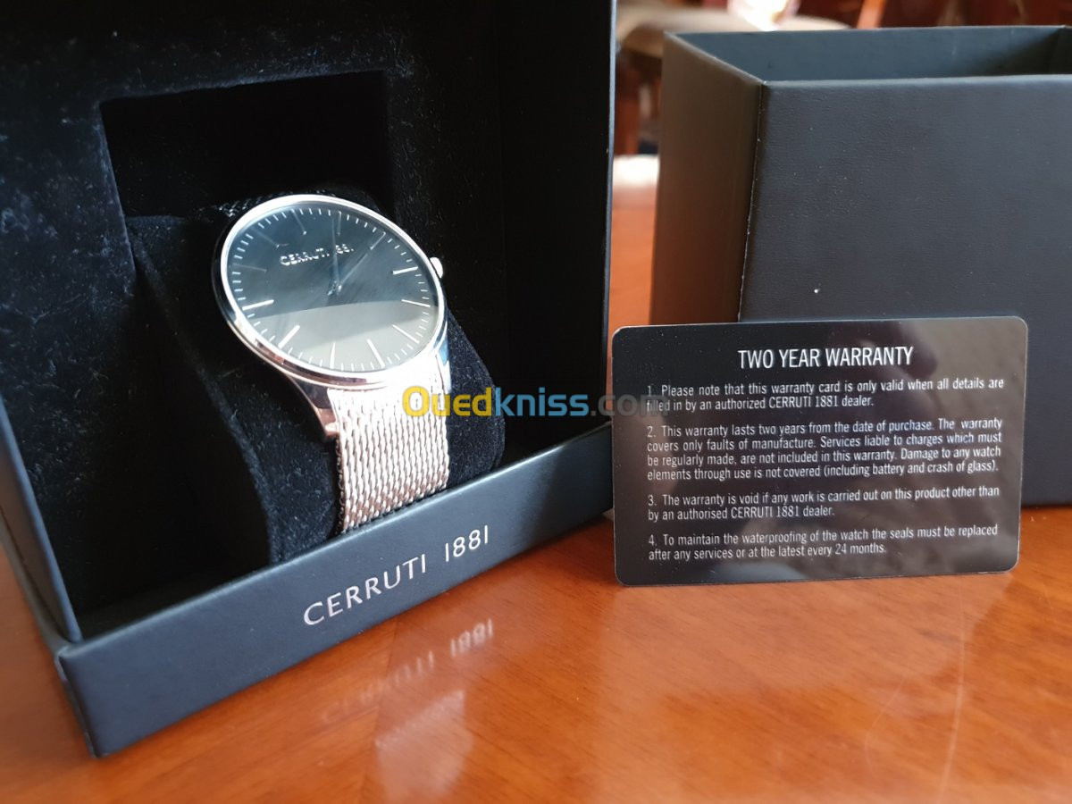 montre cerruti 1881 originale 