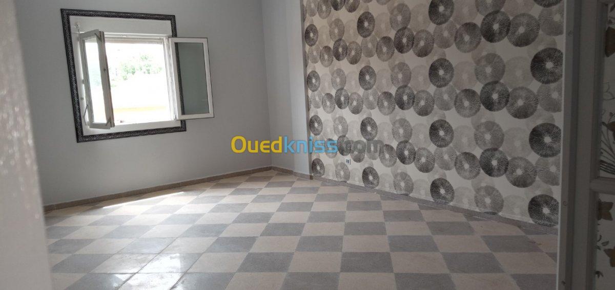 Location Appartement F4 Medea Berrouaghia